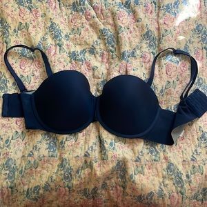 34D Spanx Black Bra